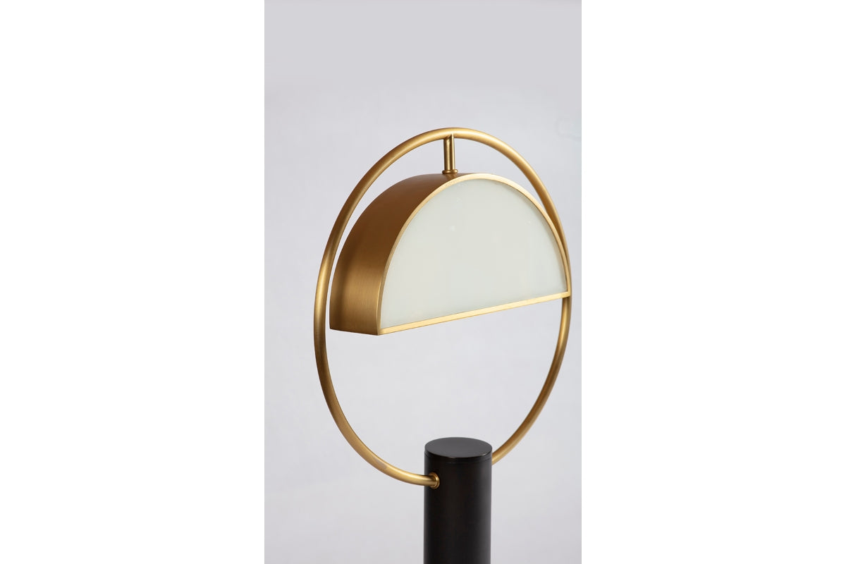 Half in Circle Table Lamp