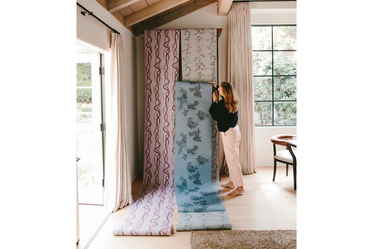 Vines in Lavender - Wallcovering