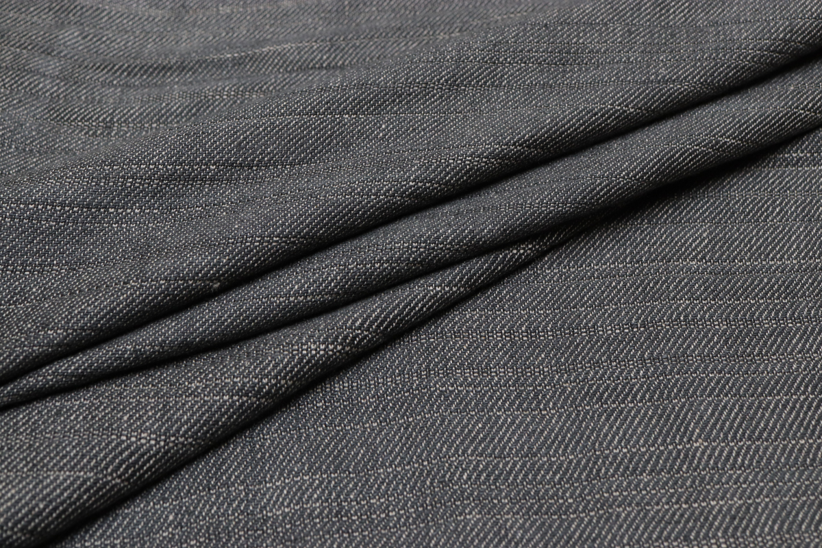 Linan in Anthracite