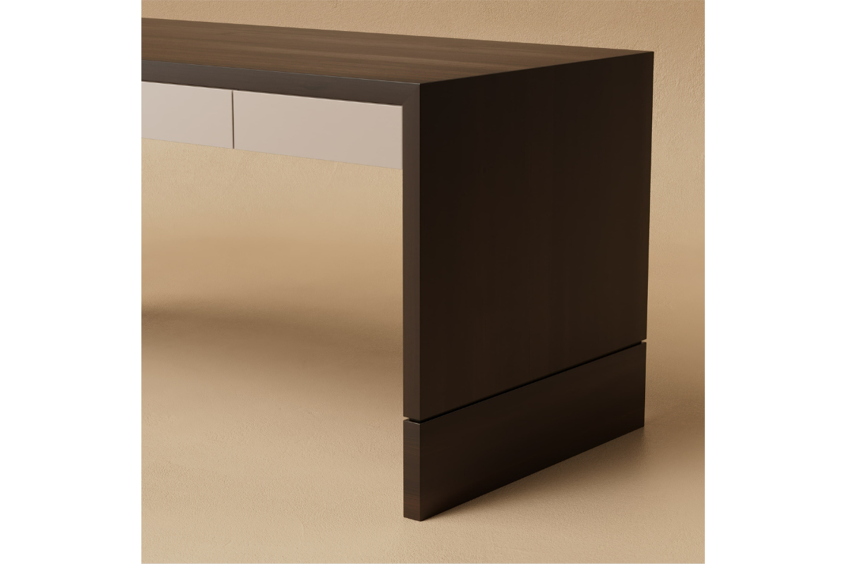 Grant Desk